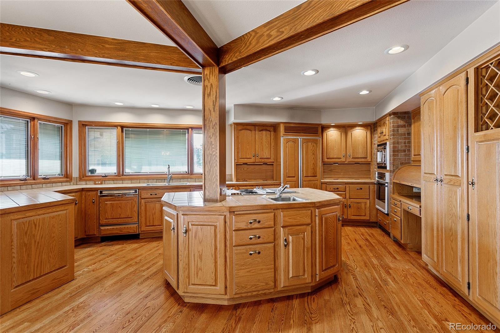 MLS Image #16 for 1961 s xenia court,denver, Colorado