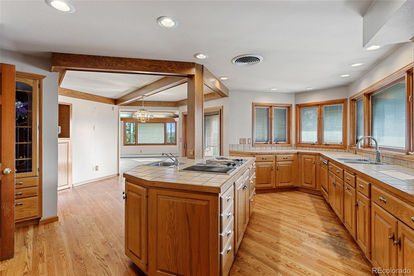 MLS Image #18 for 1961 s xenia court,denver, Colorado