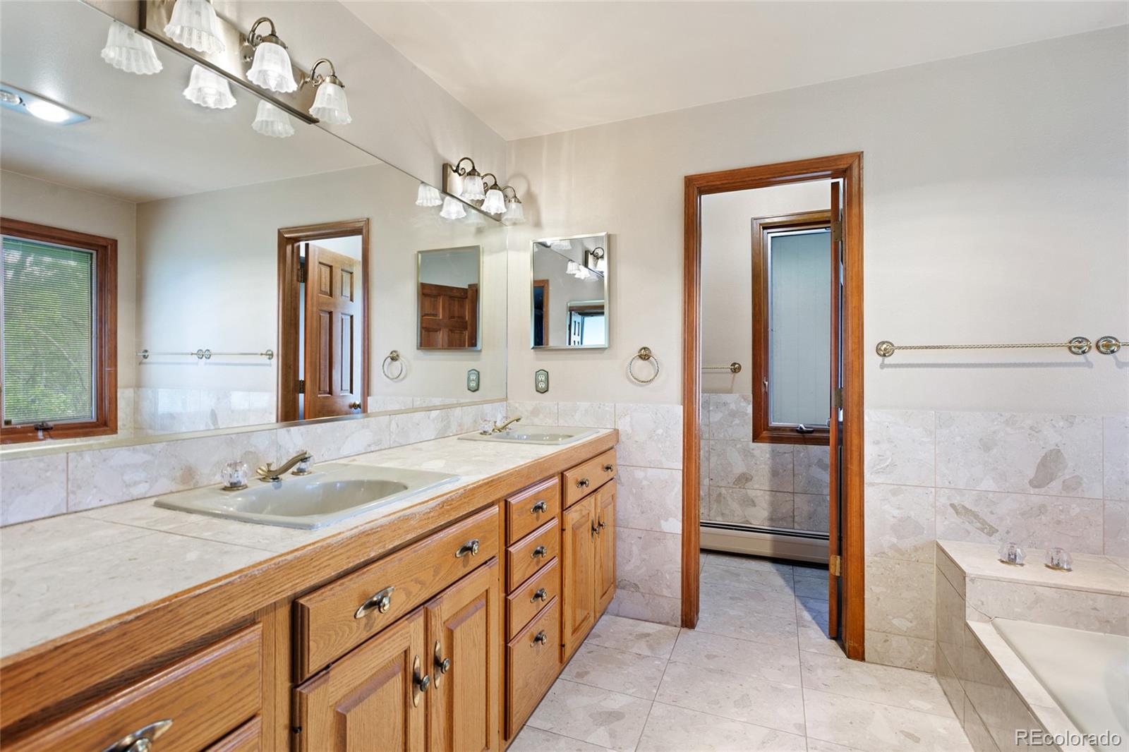 MLS Image #26 for 1961 s xenia court,denver, Colorado