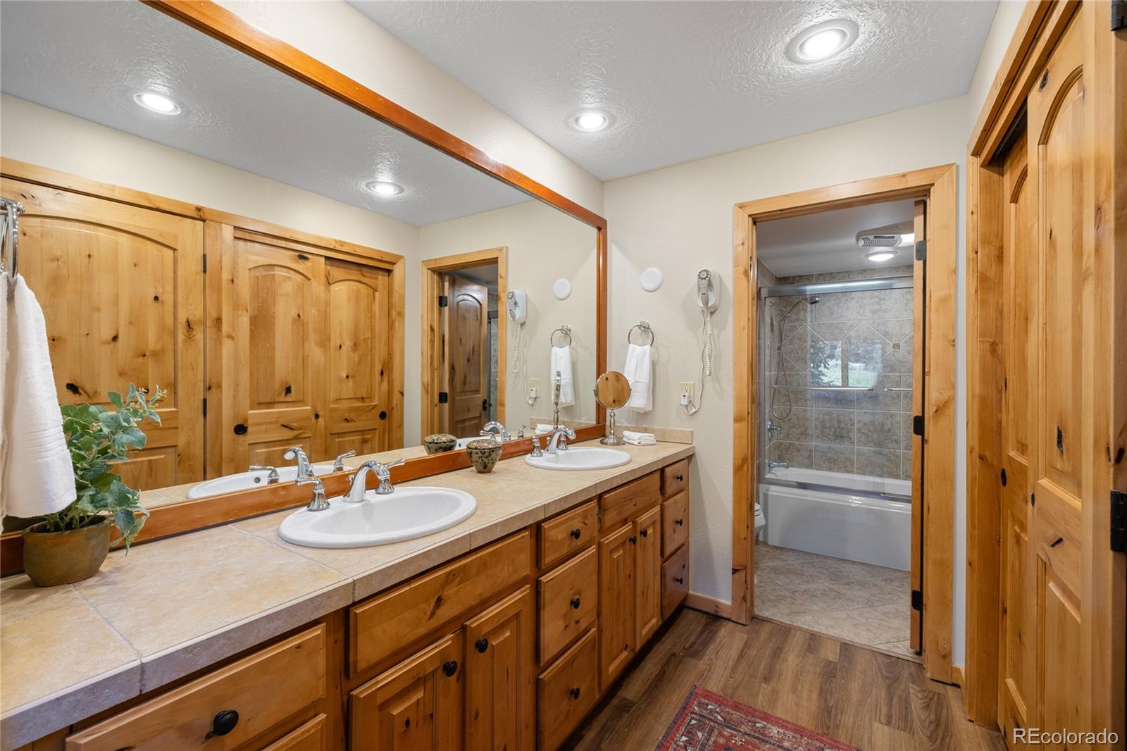 MLS Image #13 for 22300  us highway 6 ,dillon, Colorado