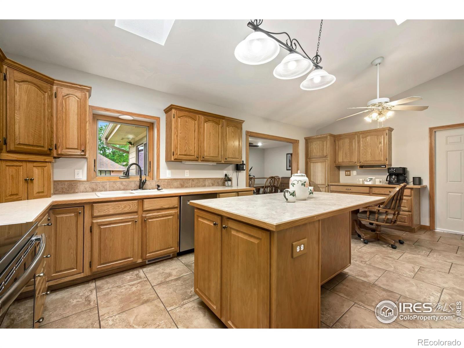 MLS Image #6 for 908  pine drive,windsor, Colorado
