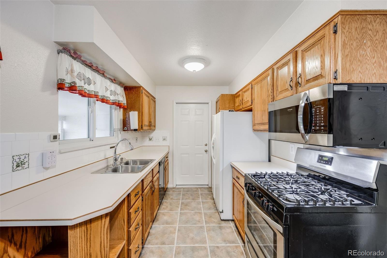 MLS Image #10 for 4511 s braun court,morrison, Colorado