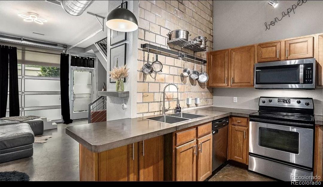 MLS Image #9 for 1421  oneida street,denver, Colorado