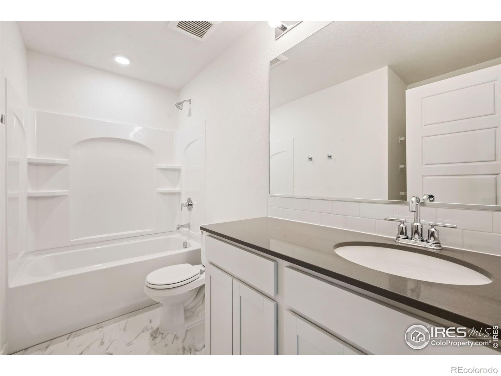 MLS Image #10 for 3729  kenai street,evans, Colorado