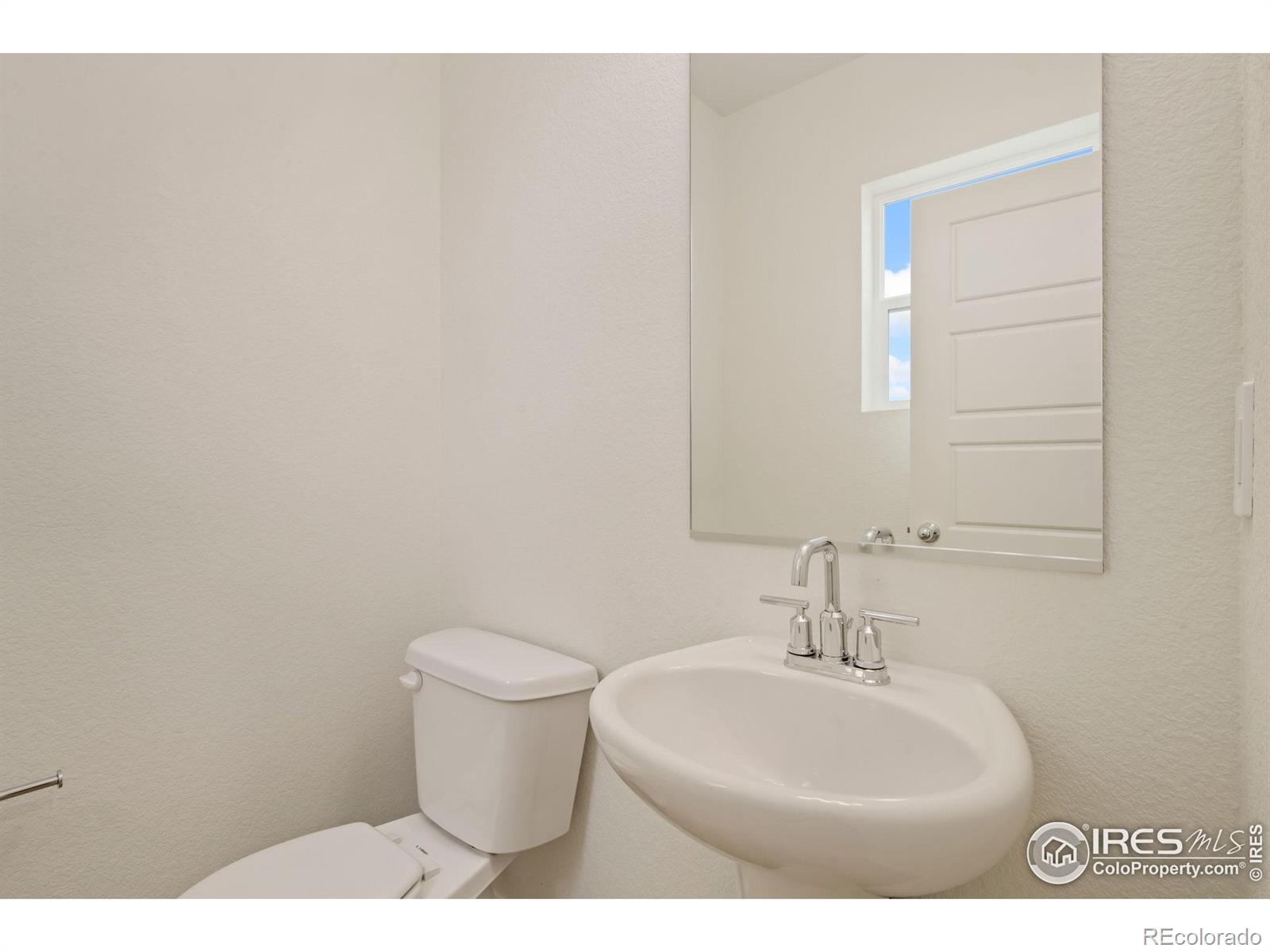 MLS Image #12 for 3729  kenai street,evans, Colorado