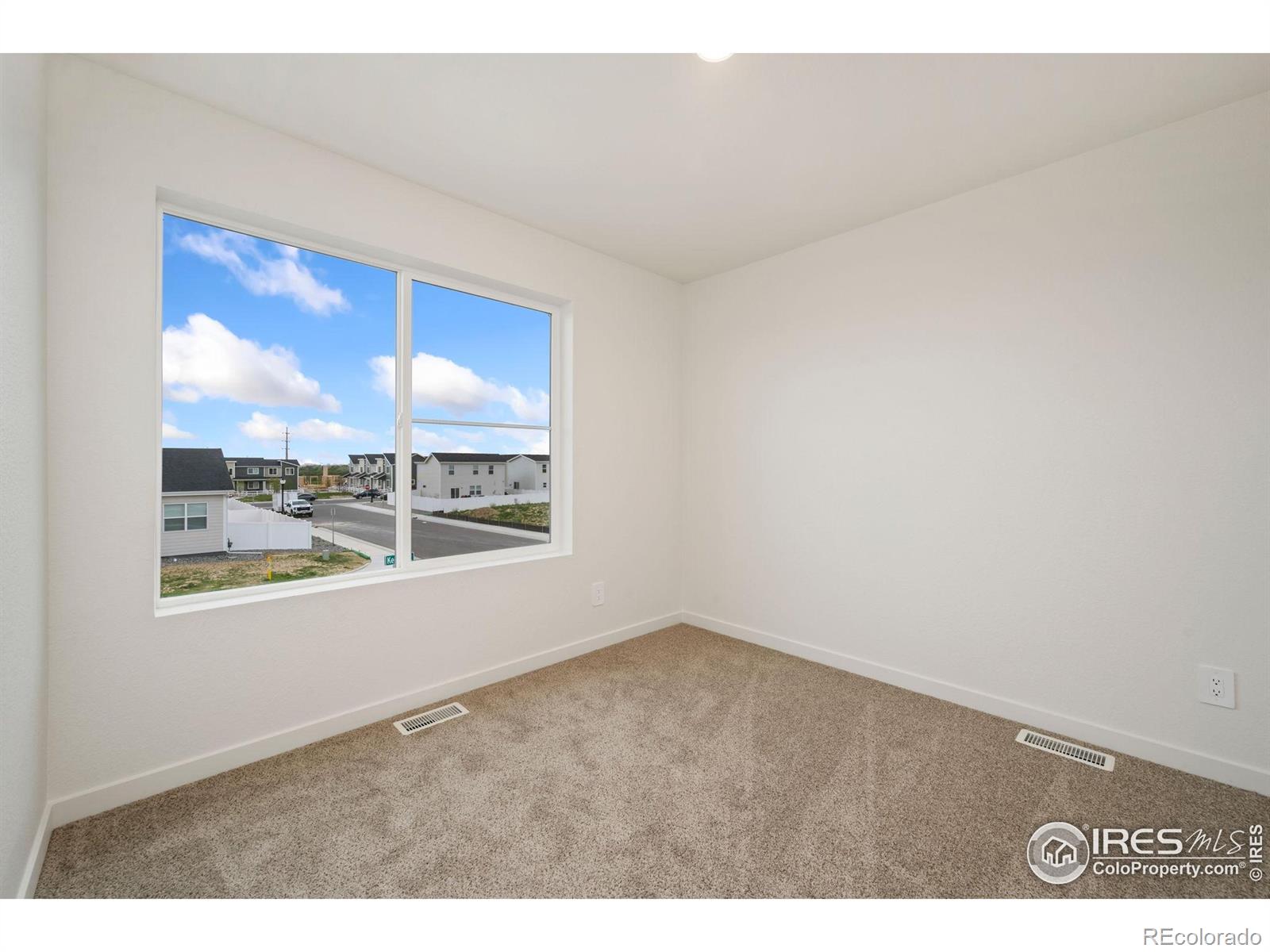 MLS Image #13 for 3729  kenai street,evans, Colorado