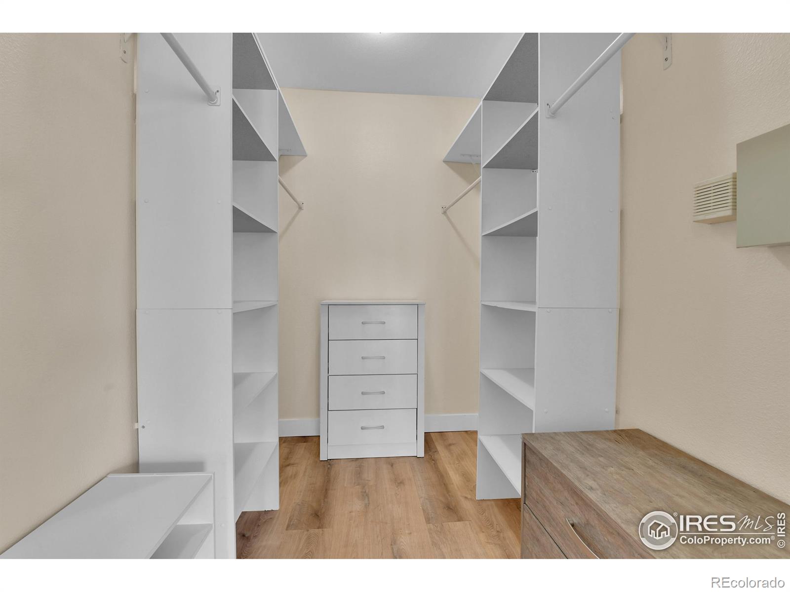 MLS Image #10 for 1050  opal street 203,broomfield, Colorado
