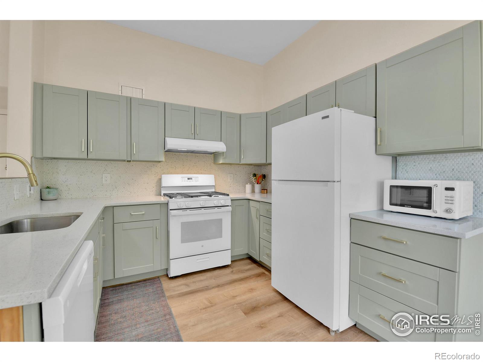 MLS Image #5 for 1050  opal street 203,broomfield, Colorado