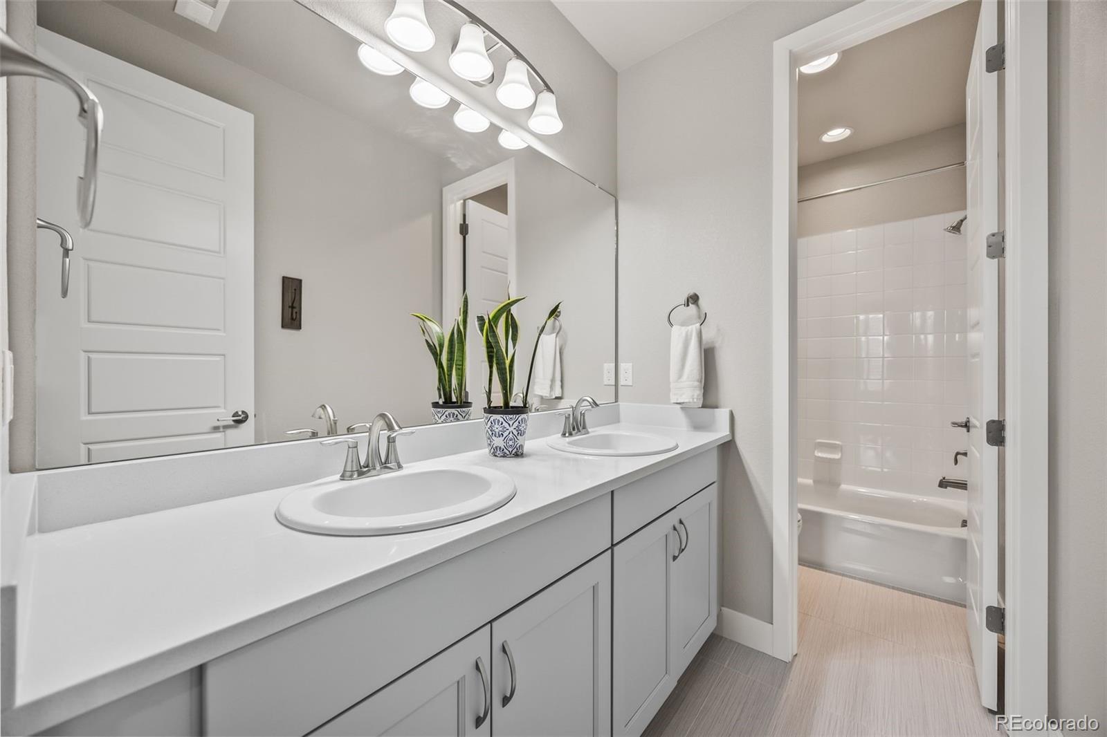 MLS Image #28 for 10401  maplebrook way,highlands ranch, Colorado