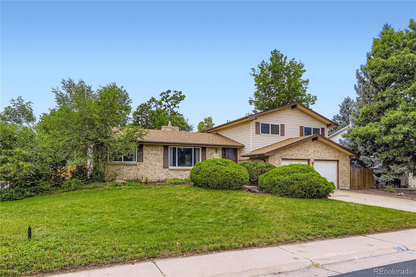 MLS Image #1 for 1497 s oakland street,aurora, Colorado