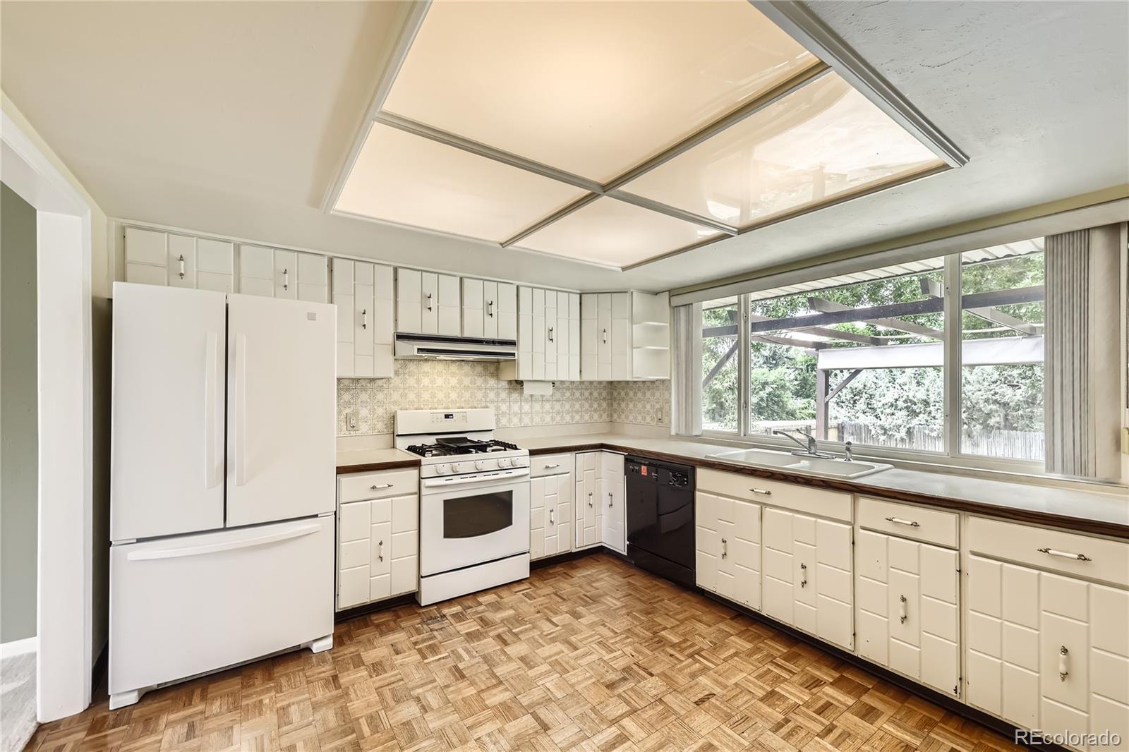MLS Image #8 for 1497 s oakland street,aurora, Colorado