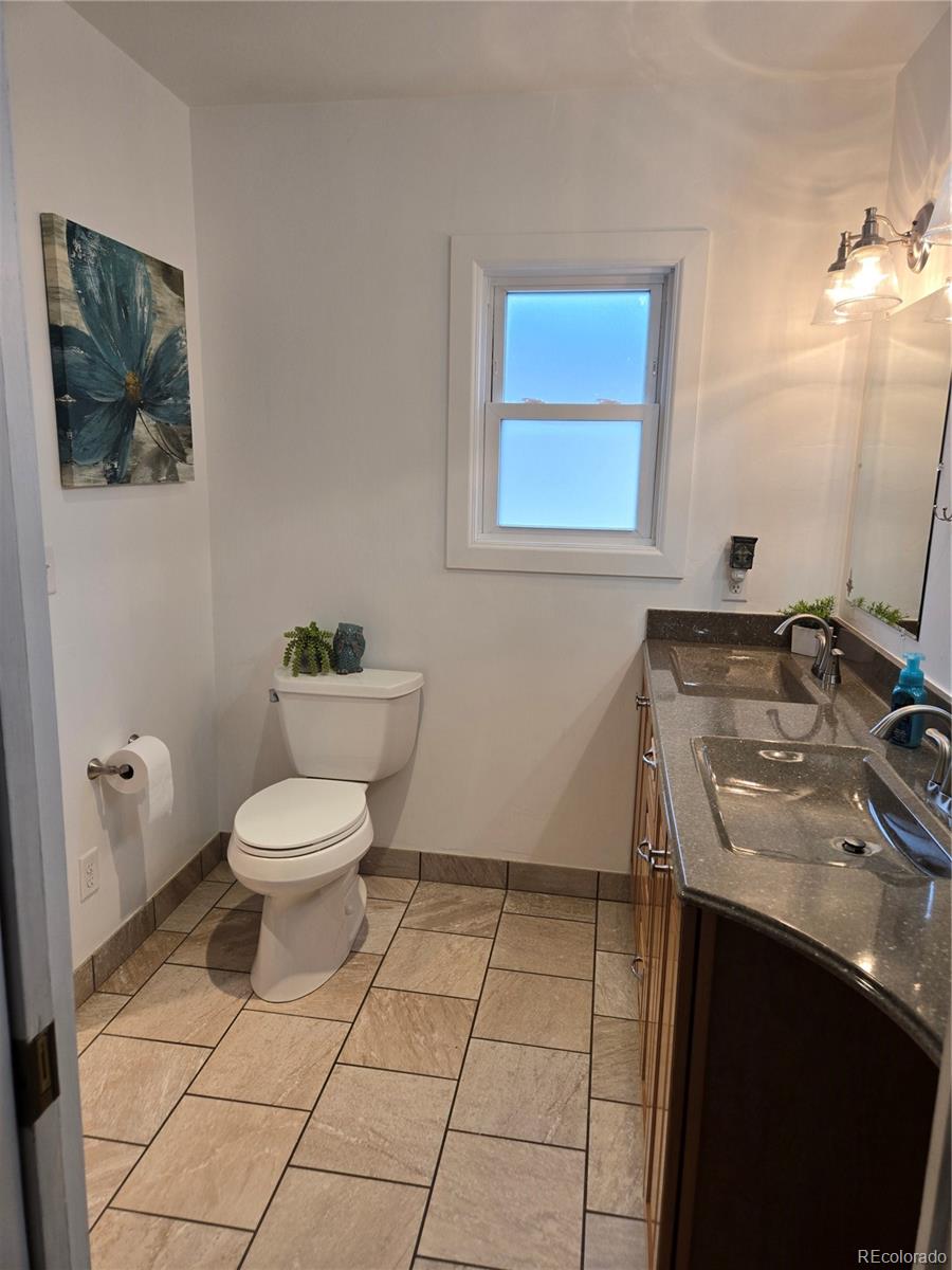 MLS Image #12 for 148  15th street,burlington, Colorado