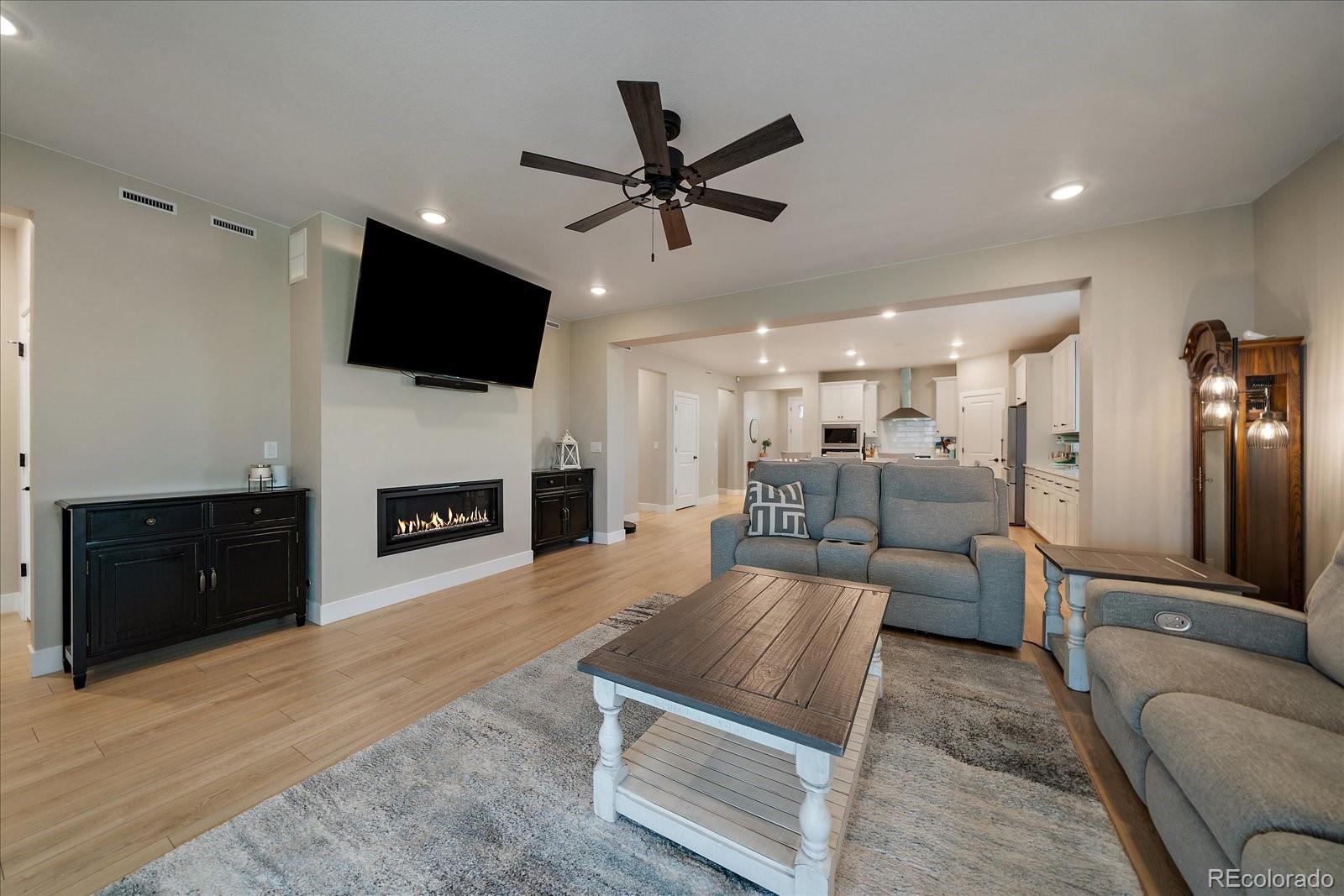 MLS Image #8 for 3809 n buchanan way,aurora, Colorado