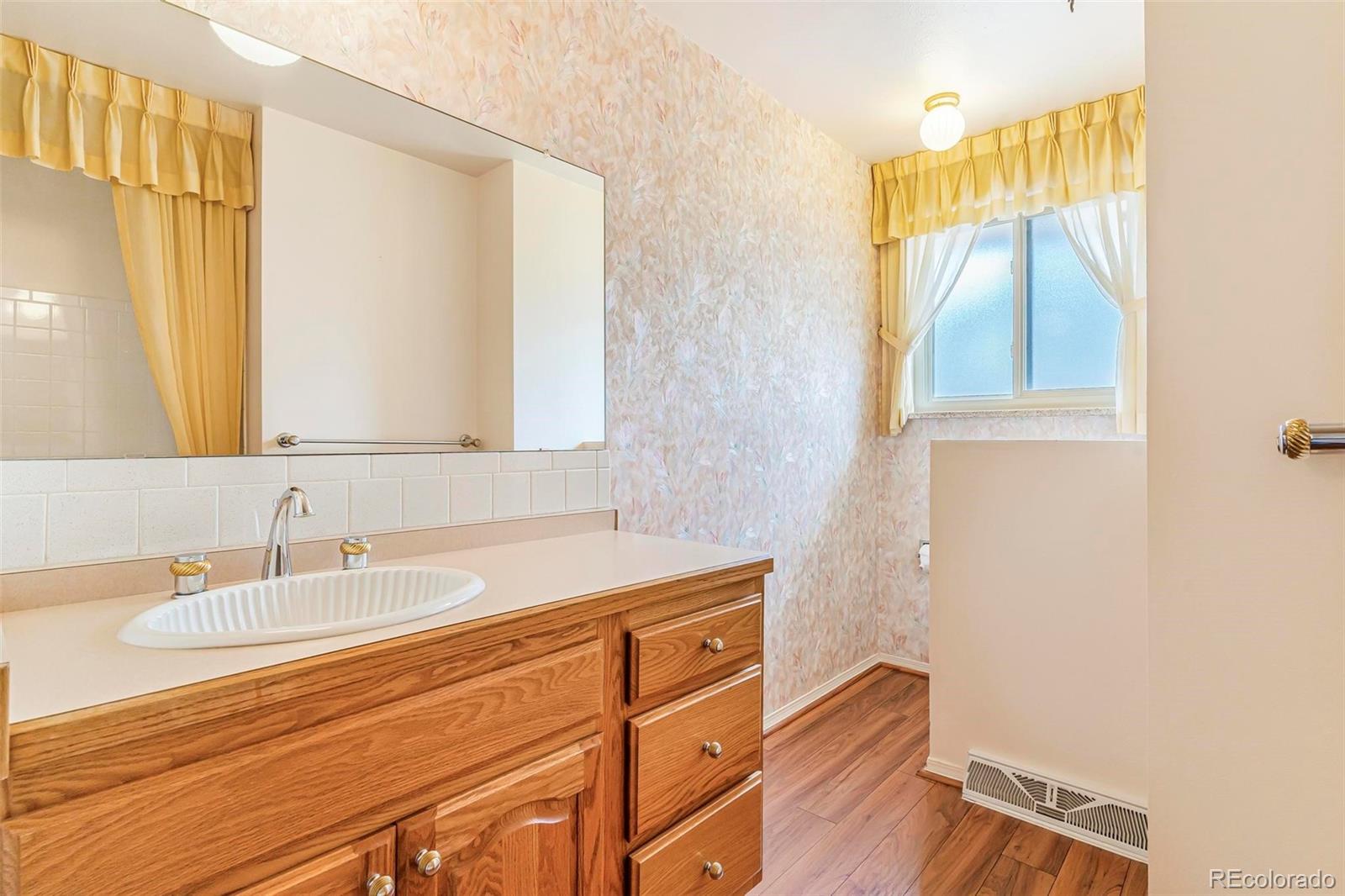 MLS Image #20 for 2180 s flower way,lakewood, Colorado