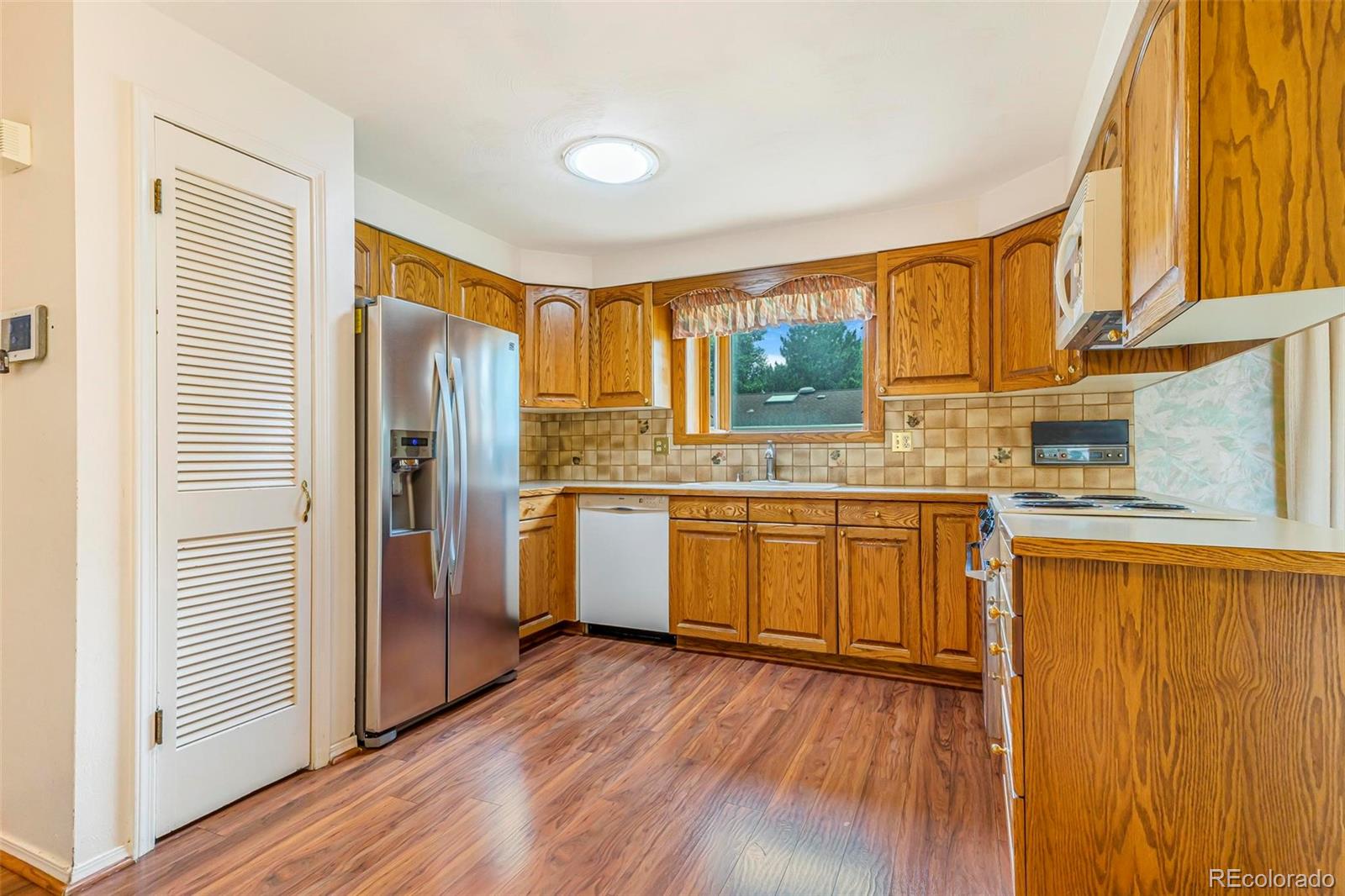 MLS Image #5 for 2180 s flower way,lakewood, Colorado