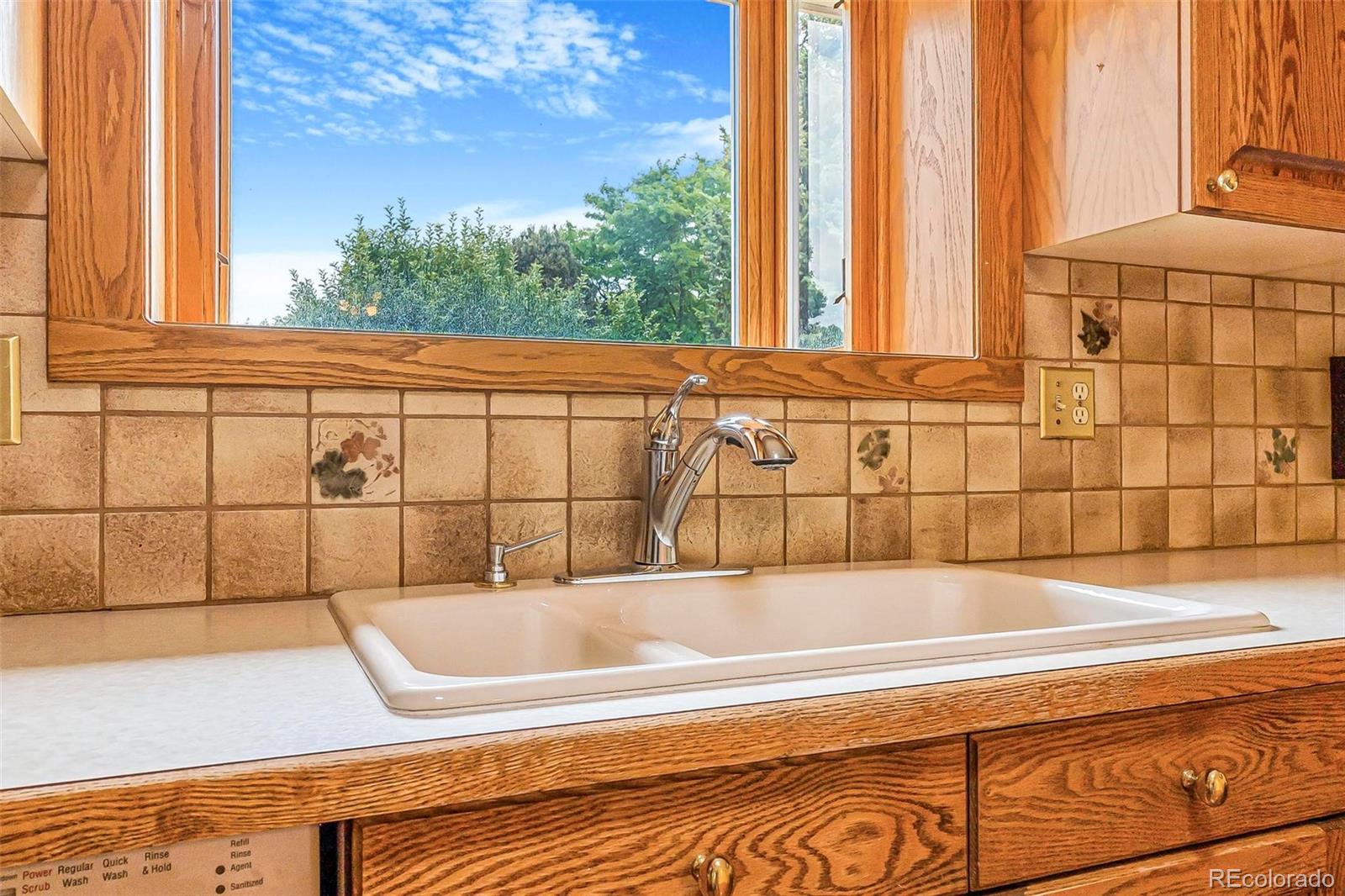 MLS Image #8 for 2180 s flower way,lakewood, Colorado