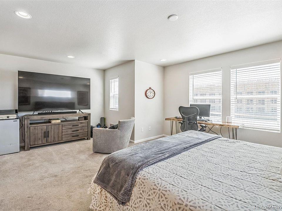 MLS Image #12 for 19197 e 64th avenue,denver, Colorado