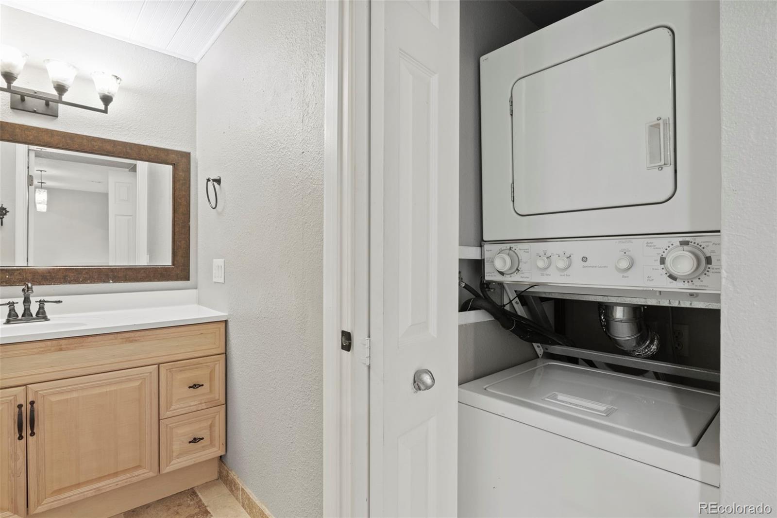 MLS Image #18 for 128 w rockrimmon boulevard,colorado springs, Colorado