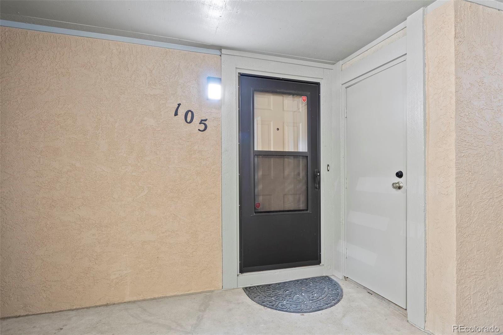 MLS Image #2 for 128 w rockrimmon boulevard,colorado springs, Colorado