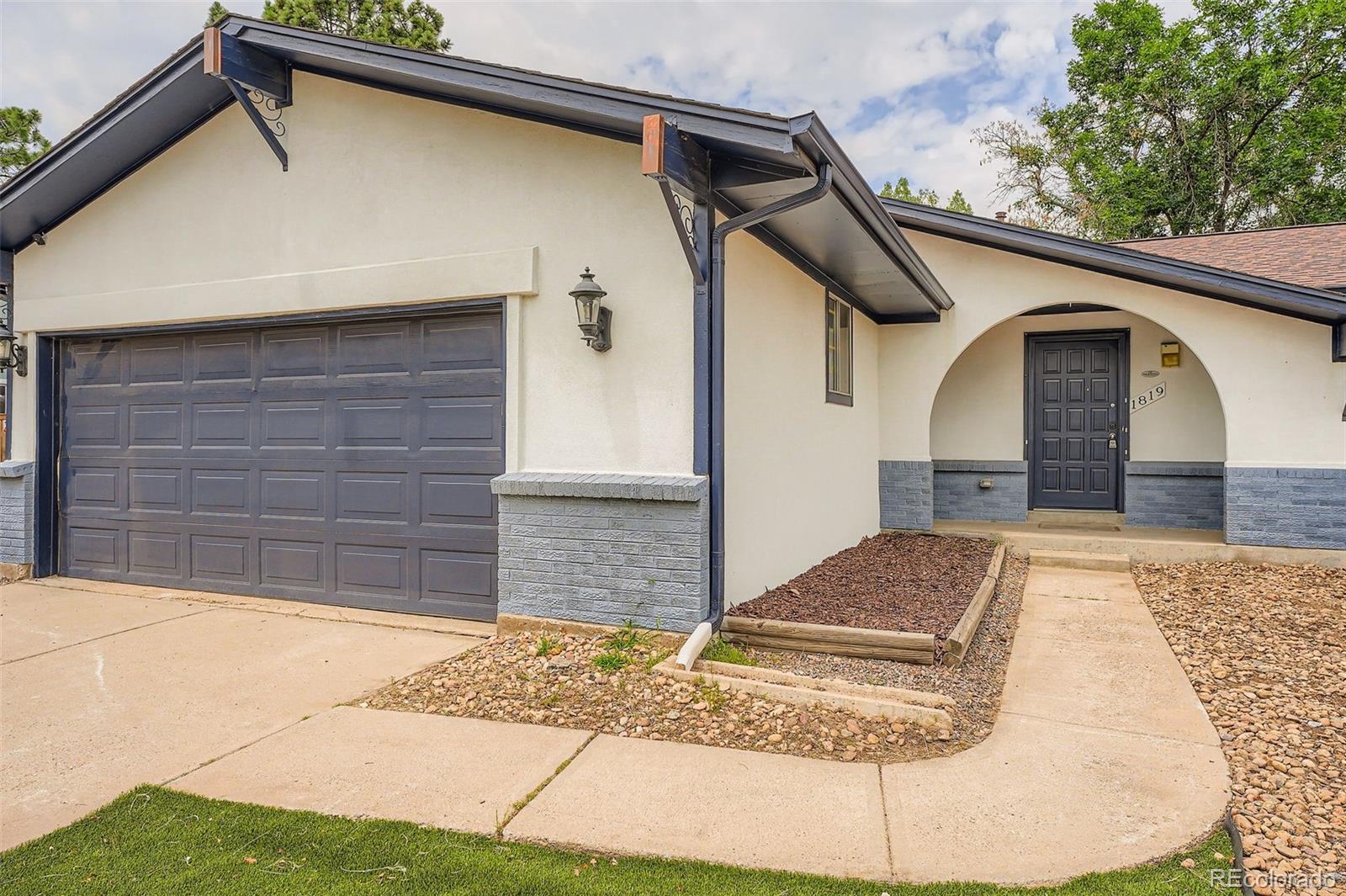 MLS Image #2 for 1819 s nile court,aurora, Colorado