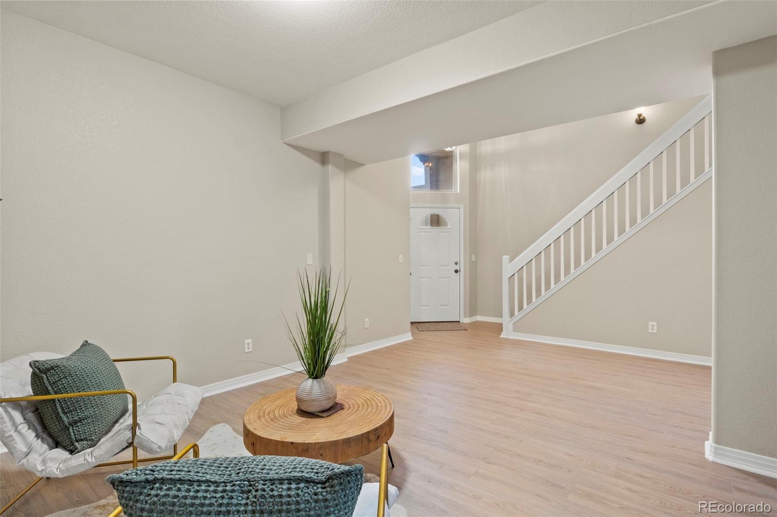 MLS Image #4 for 4109  sunny vista heights,colorado springs, Colorado