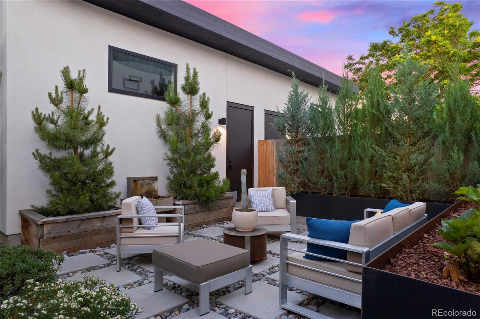 MLS Image #10 for 2248 s lincoln street,denver, Colorado