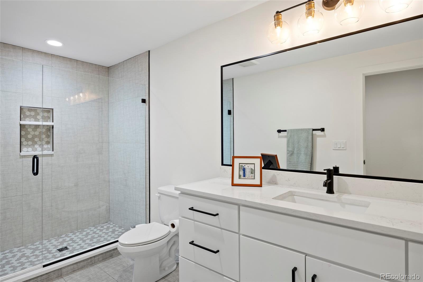 MLS Image #30 for 2248 s lincoln street,denver, Colorado