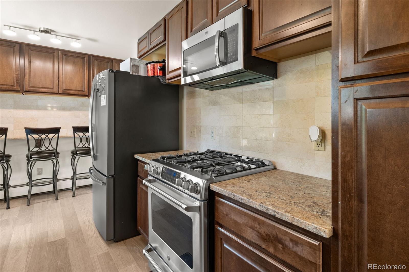 MLS Image #12 for 441 s monaco parkway,denver, Colorado