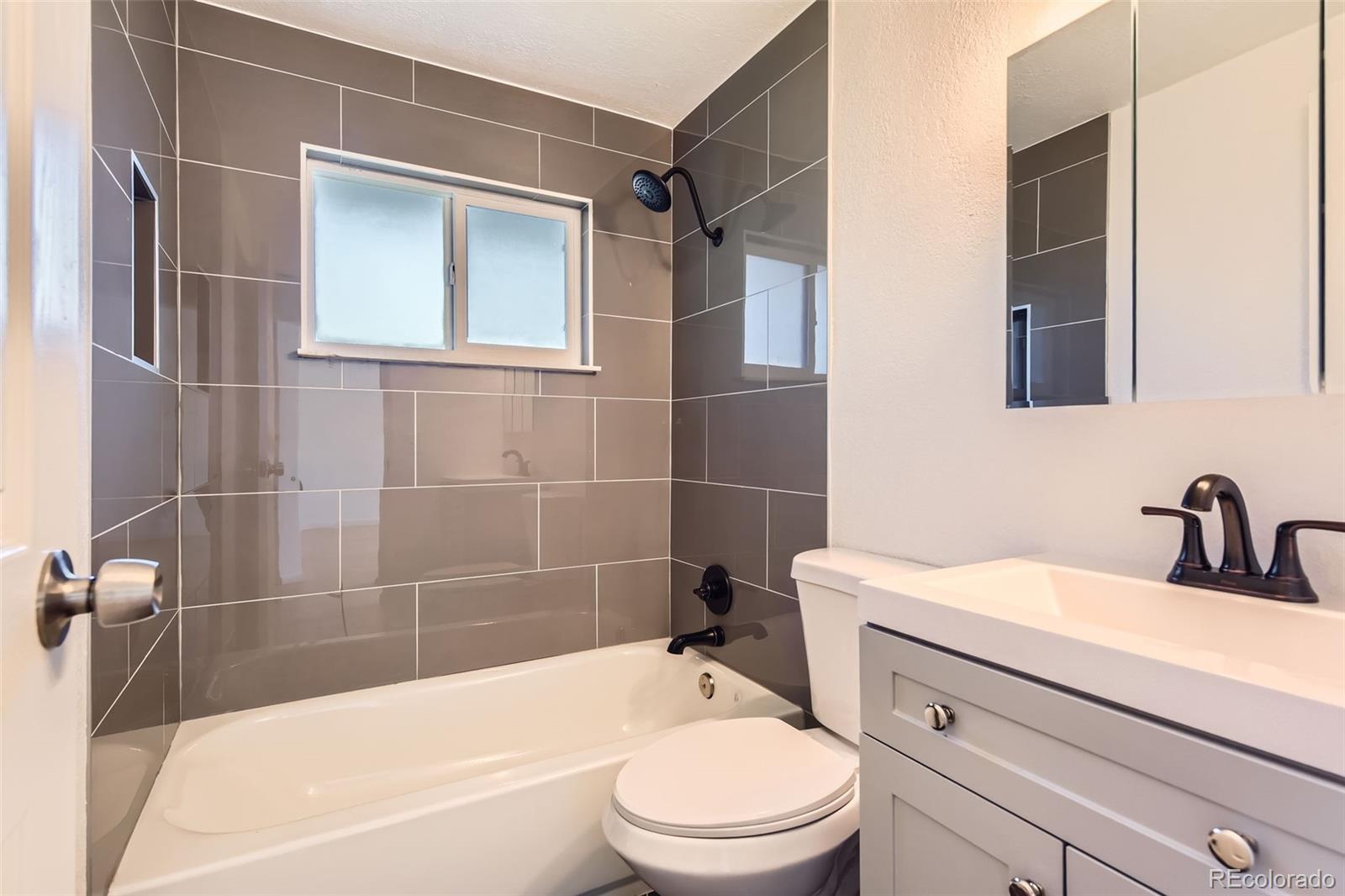 MLS Image #13 for 695 s quitman street,denver, Colorado