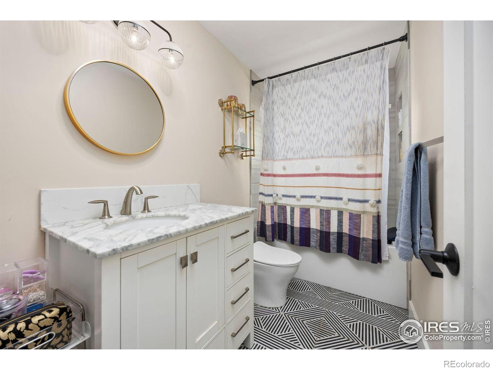 MLS Image #19 for 5314 s youngfield court,littleton, Colorado