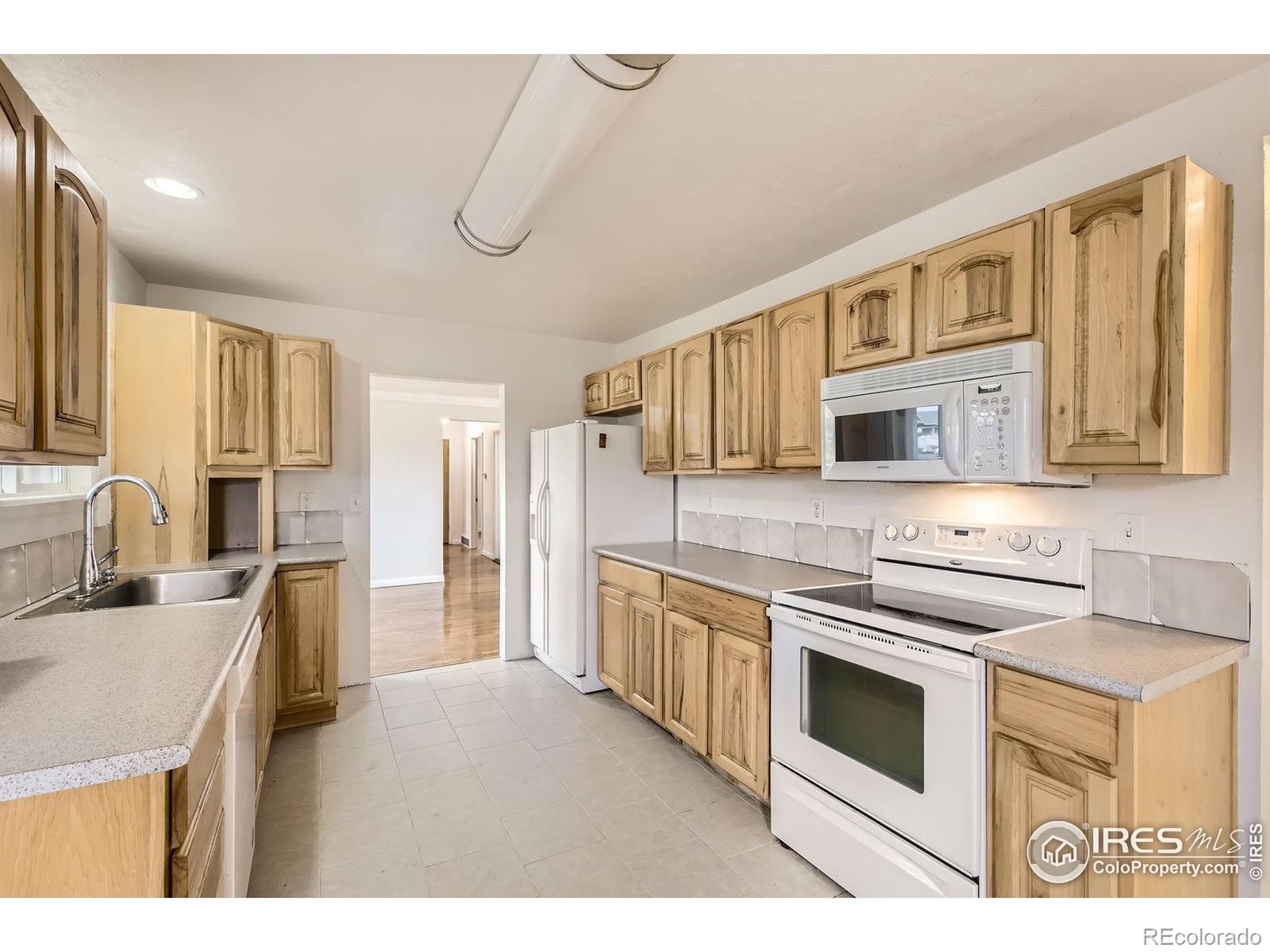 MLS Image #10 for 4331  page place,loveland, Colorado
