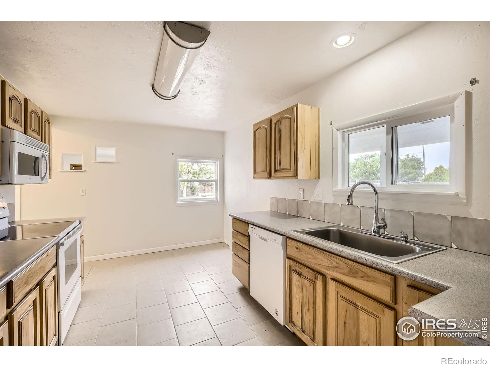 MLS Image #9 for 4331  page place,loveland, Colorado