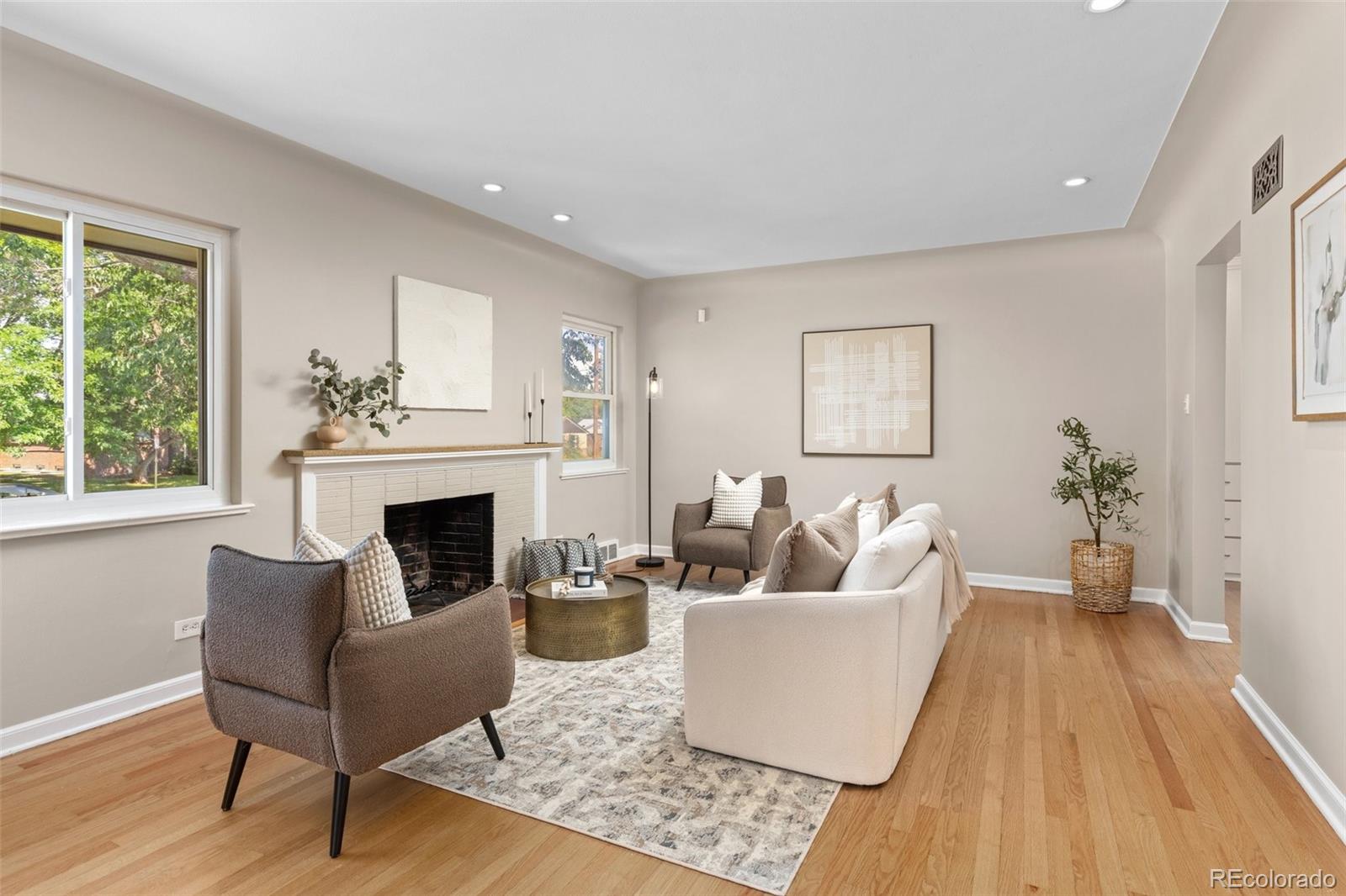 MLS Image #3 for 2880 n glencoe street,denver, Colorado