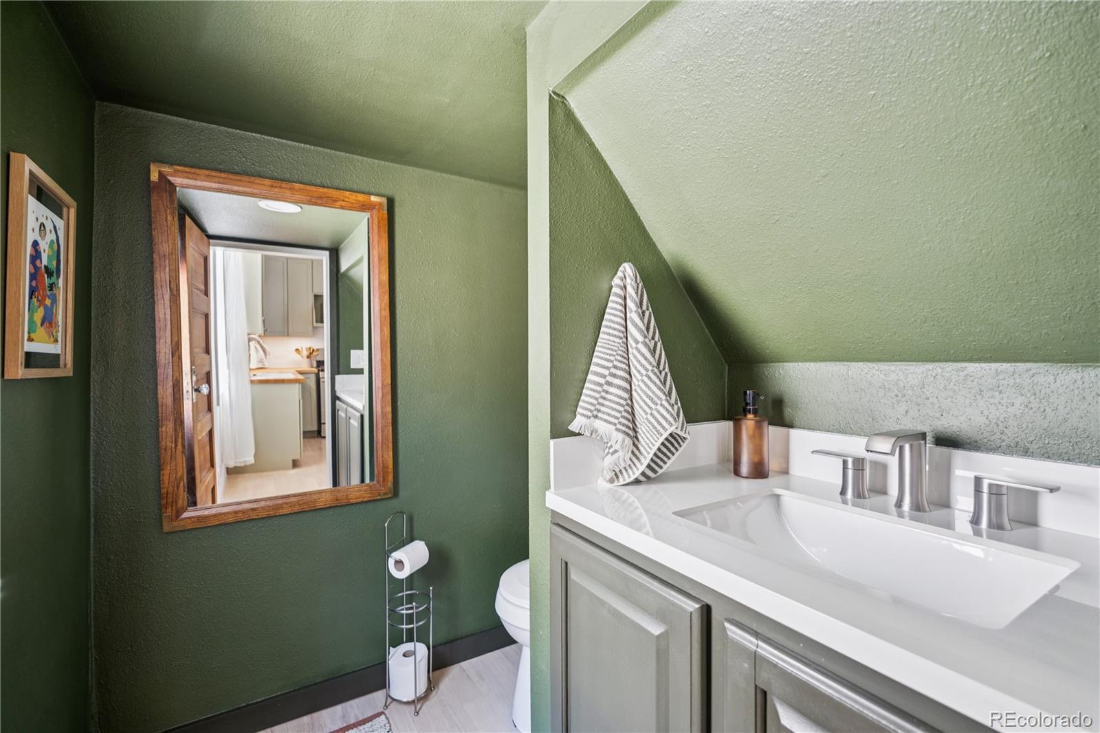 MLS Image #19 for 1519 e 29th avenue,denver, Colorado