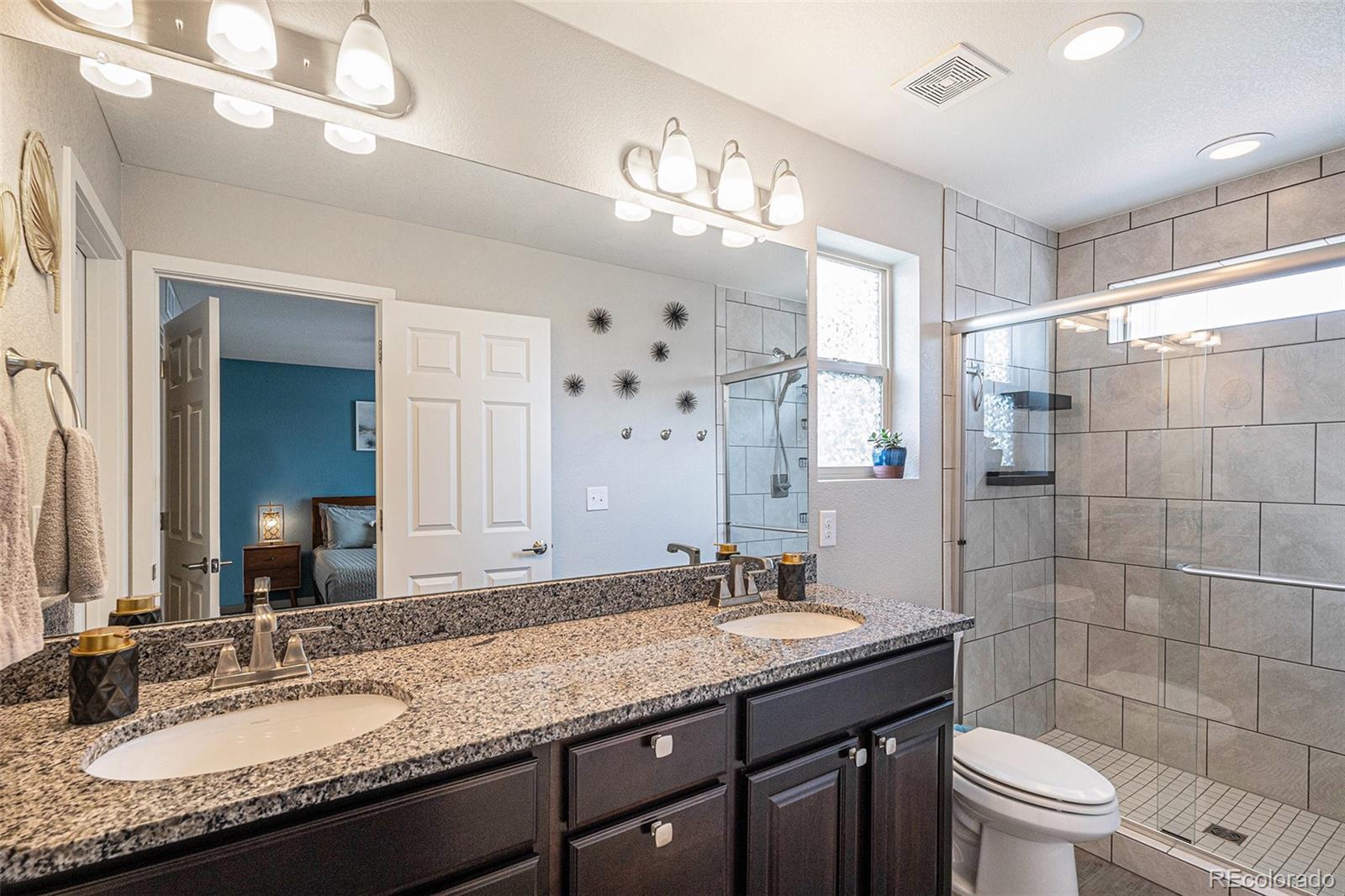 MLS Image #18 for 17996 e 54th avenue,denver, Colorado