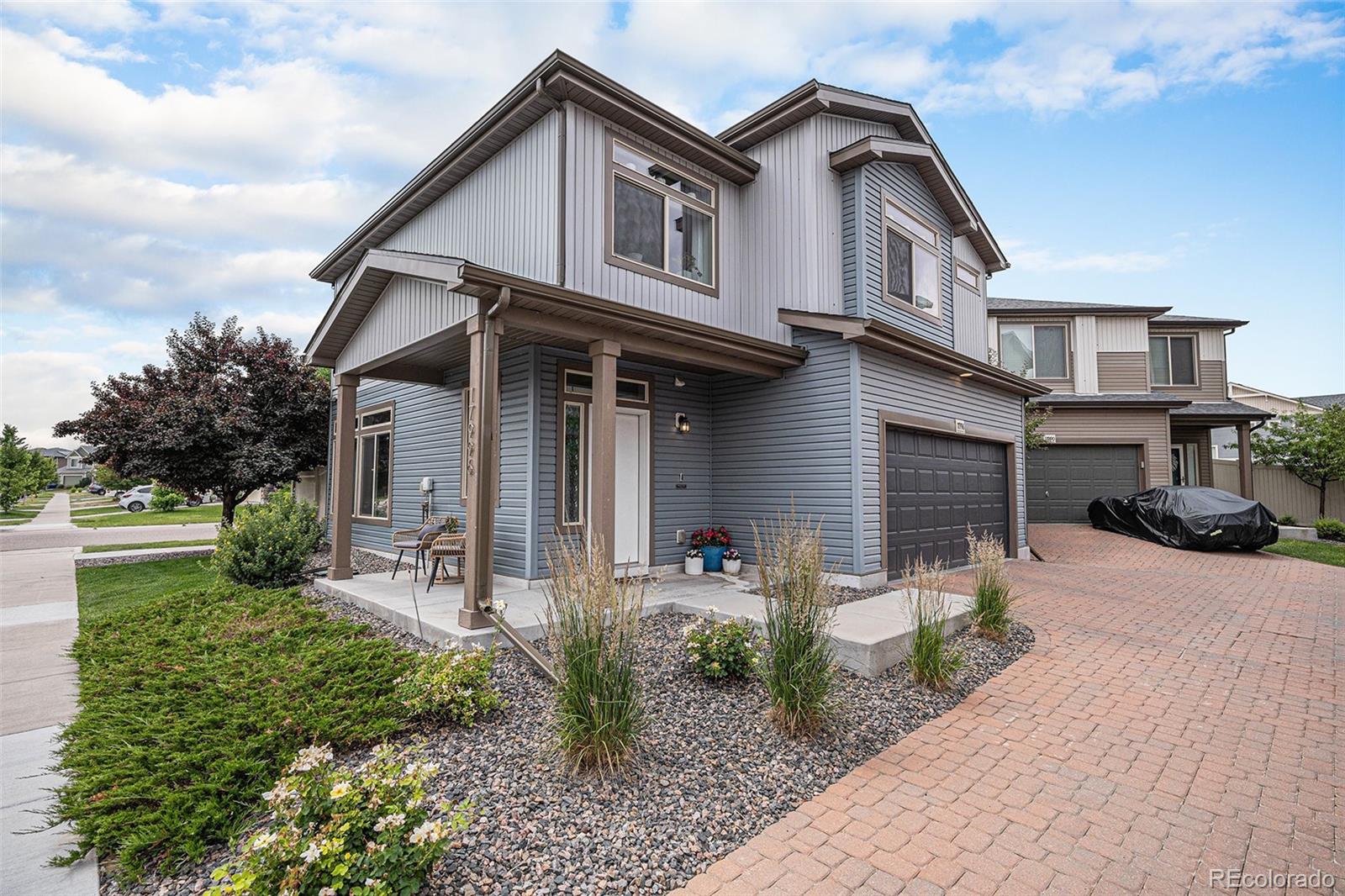 MLS Image #2 for 17996 e 54th avenue,denver, Colorado