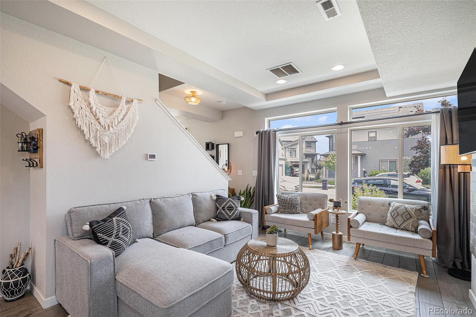 MLS Image #7 for 17996 e 54th avenue,denver, Colorado