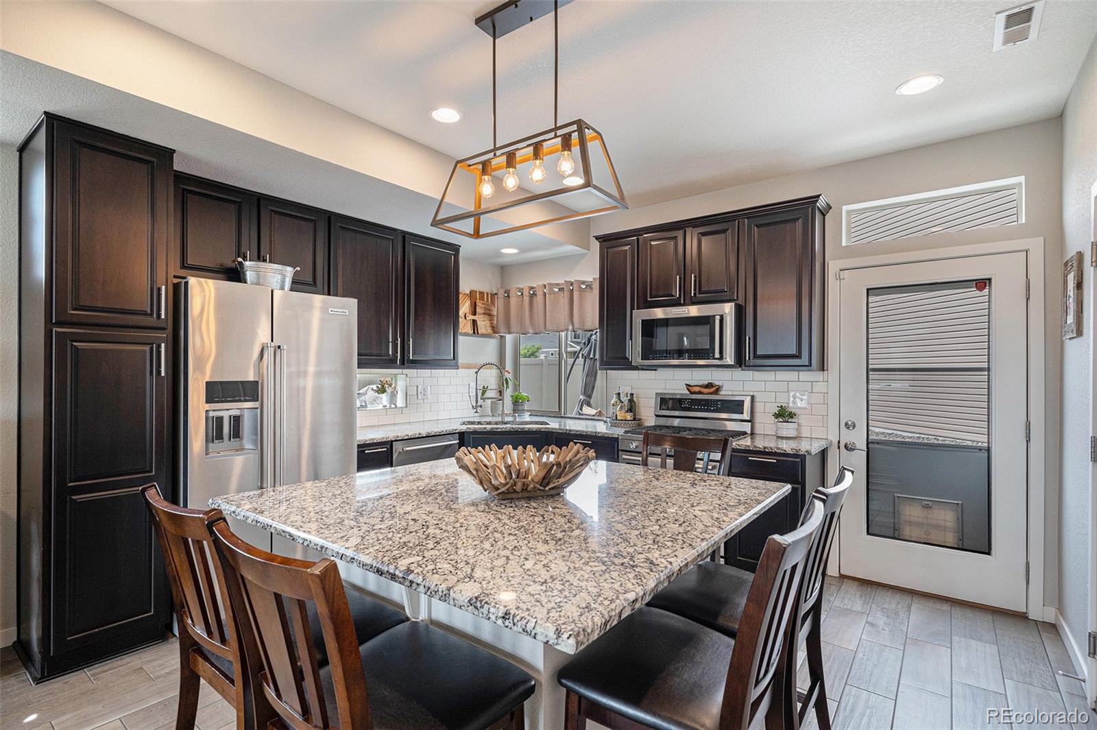 MLS Image #9 for 17996 e 54th avenue,denver, Colorado