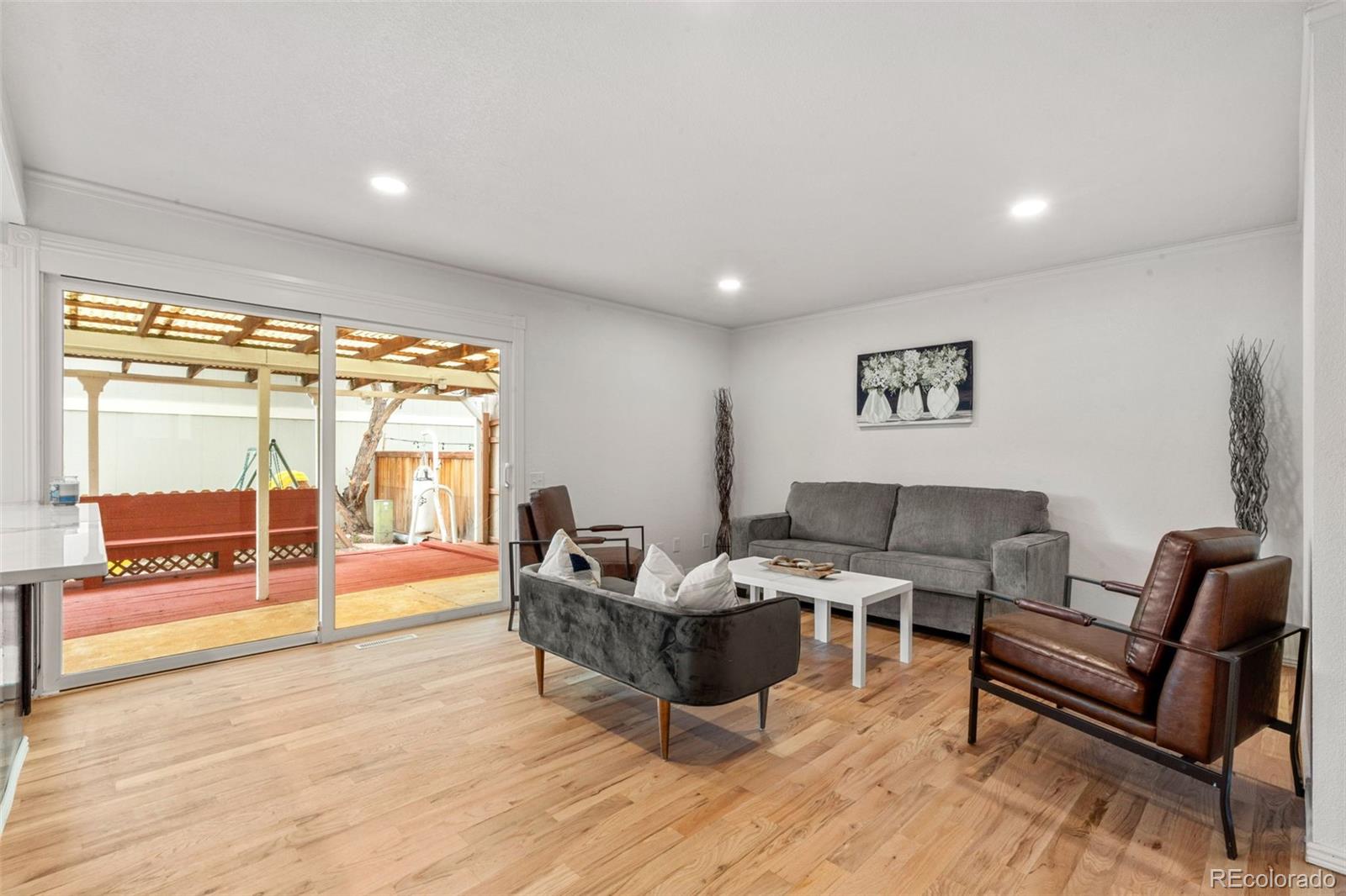 MLS Image #10 for 12671 e bates circle,aurora, Colorado