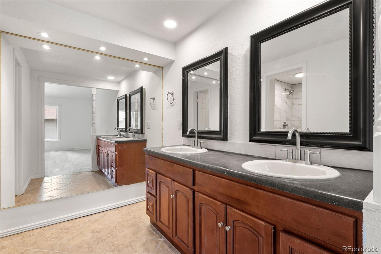 MLS Image #21 for 12671 e bates circle,aurora, Colorado