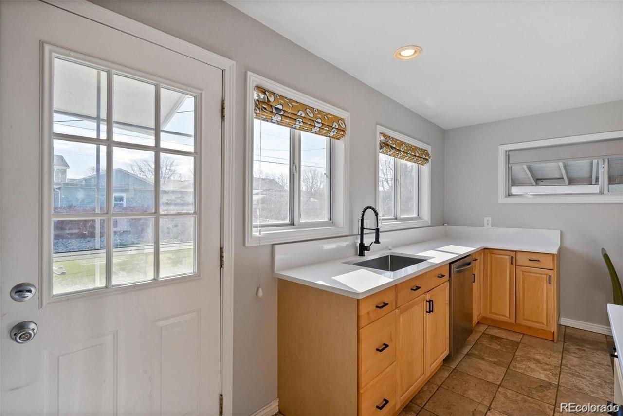 MLS Image #15 for 1166  rosemary street,denver, Colorado