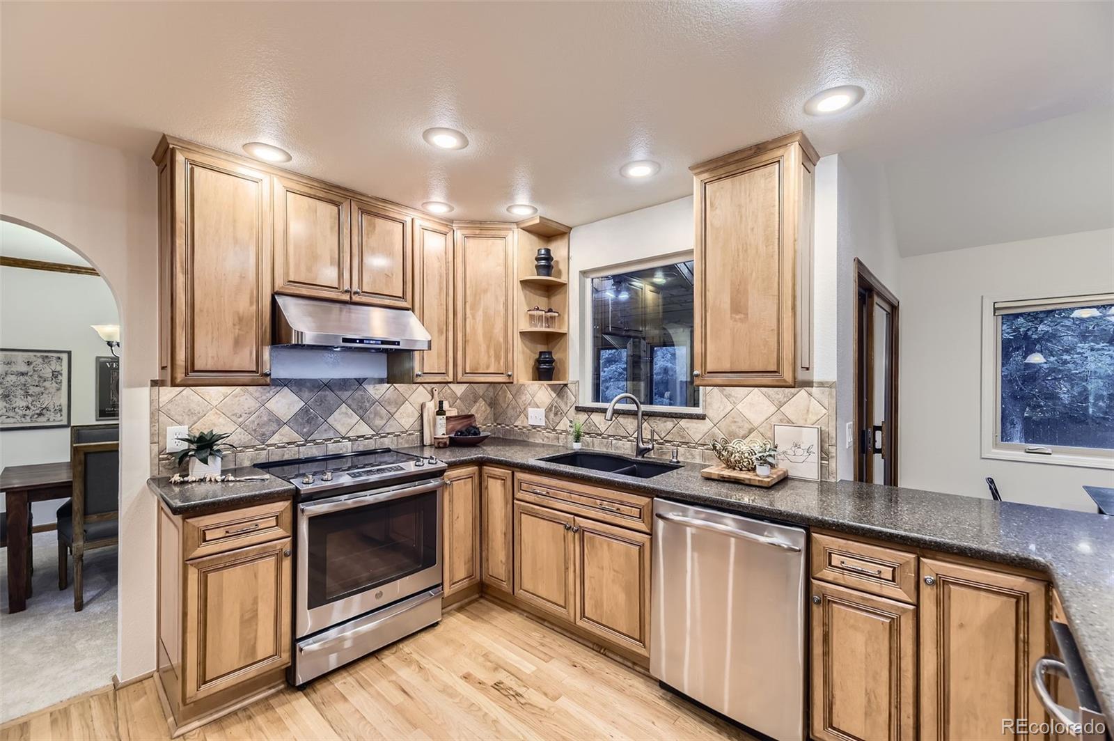 MLS Image #4 for 5723 s kittredge street,centennial, Colorado