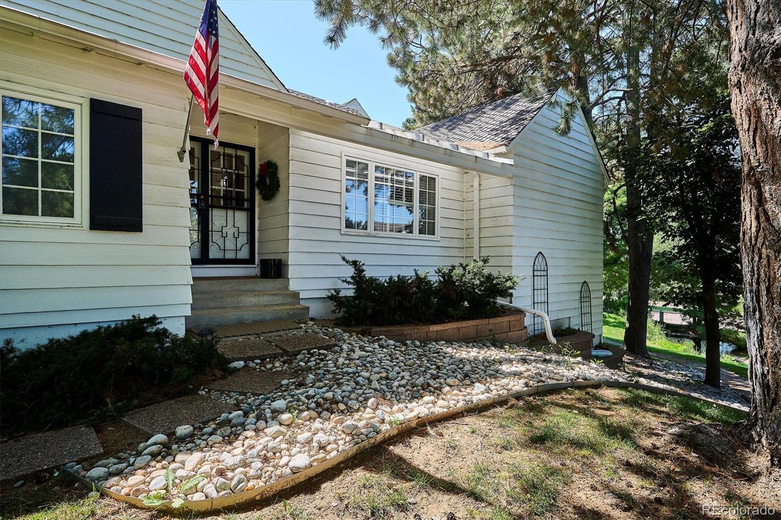 MLS Image #2 for 4675 s yosemite street,denver, Colorado