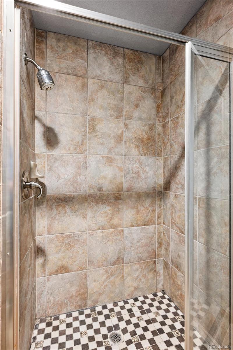 MLS Image #36 for 4675 s yosemite street,denver, Colorado