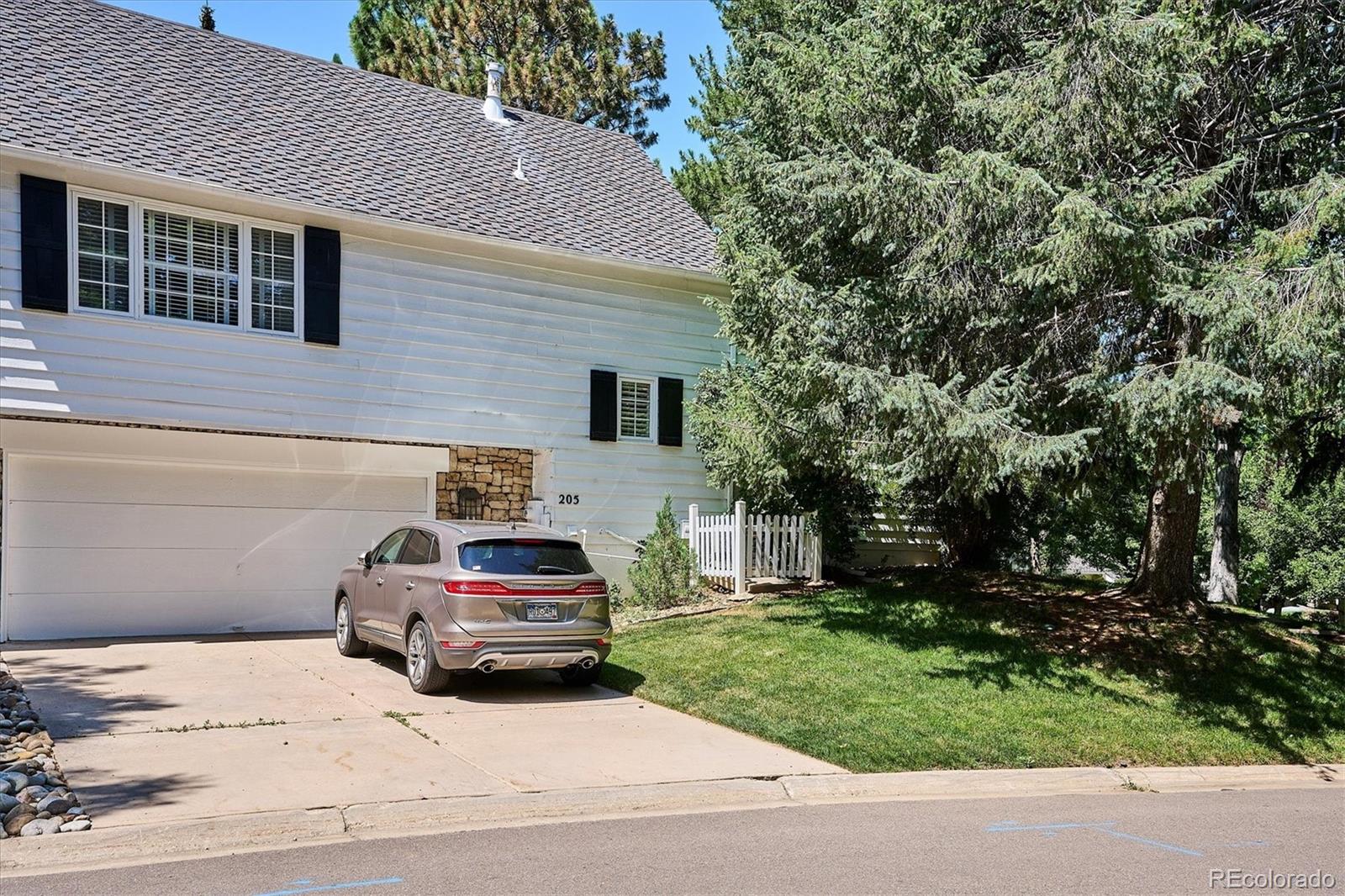 MLS Image #44 for 4675 s yosemite street,denver, Colorado