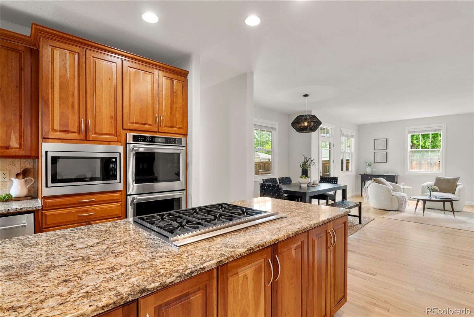 MLS Image #11 for 1544 s elizabeth street,denver, Colorado