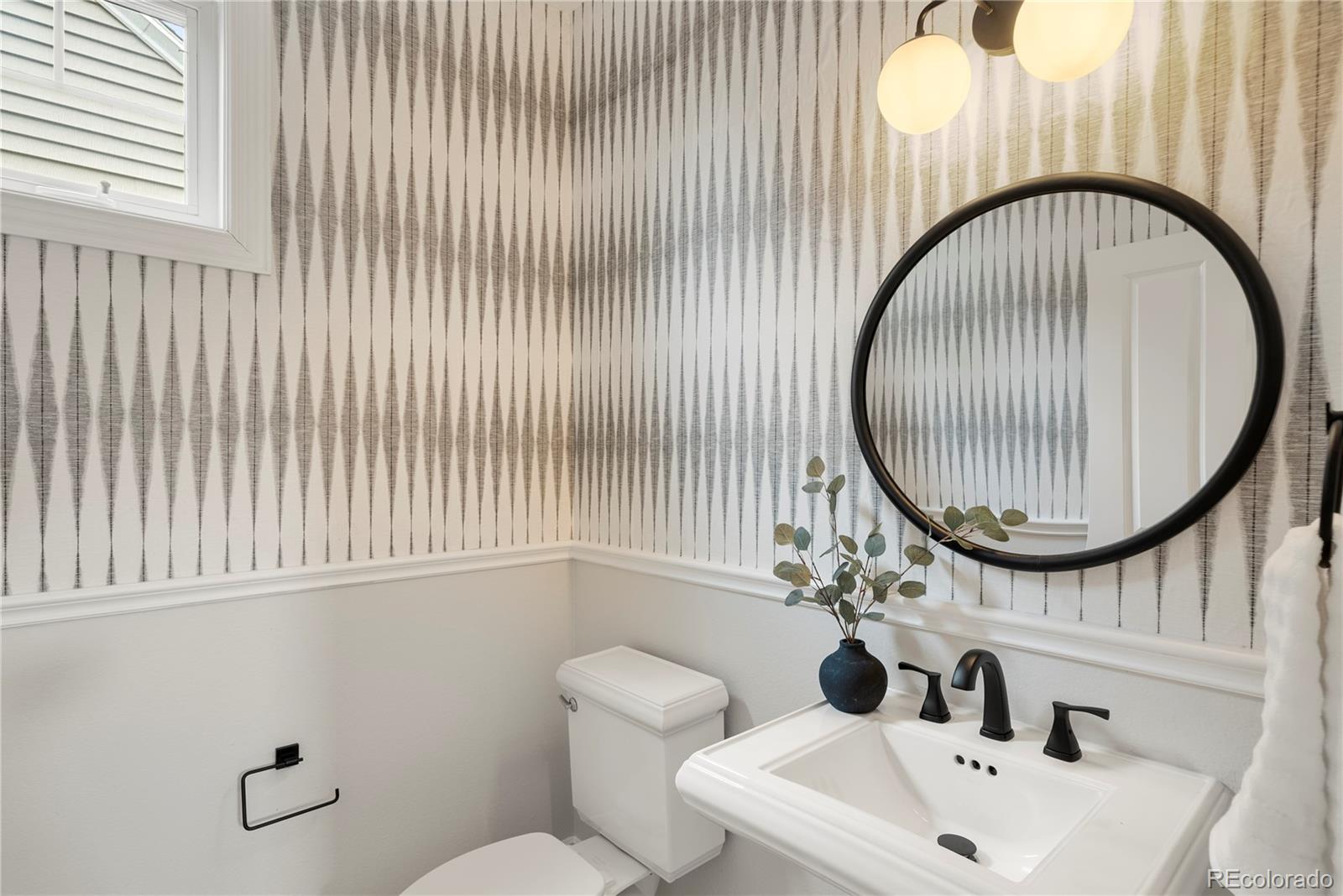 MLS Image #14 for 1544 s elizabeth street,denver, Colorado