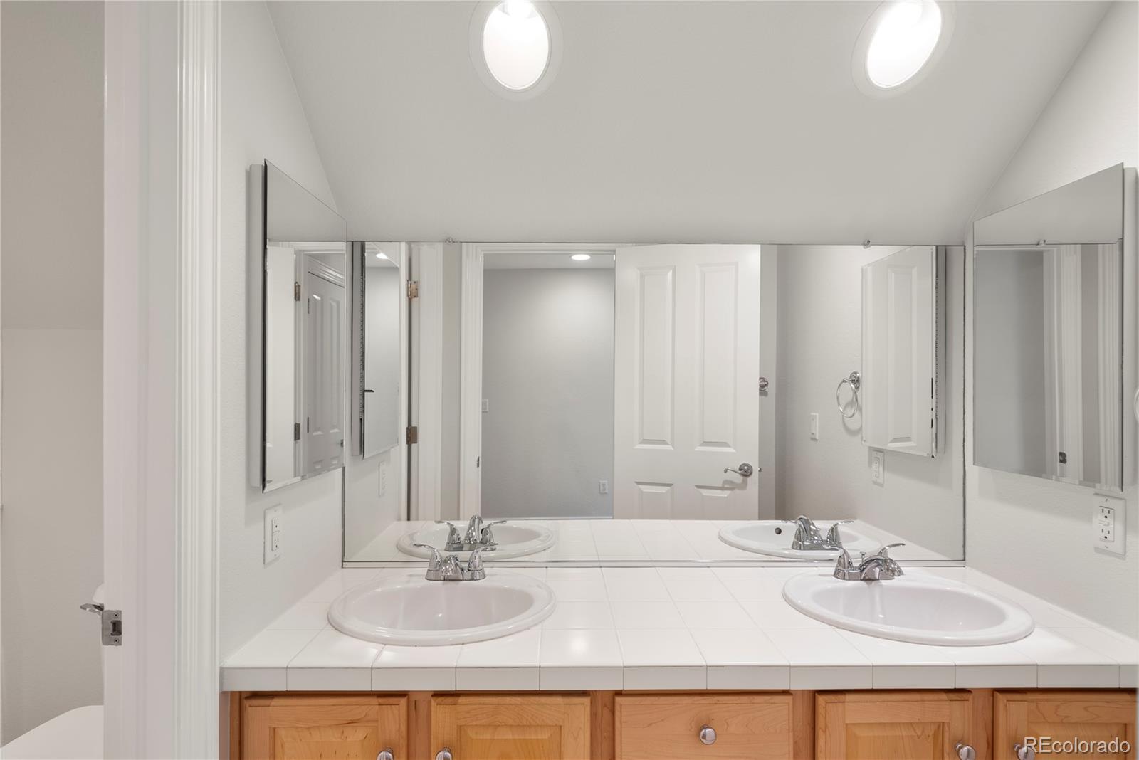 MLS Image #21 for 1544 s elizabeth street,denver, Colorado