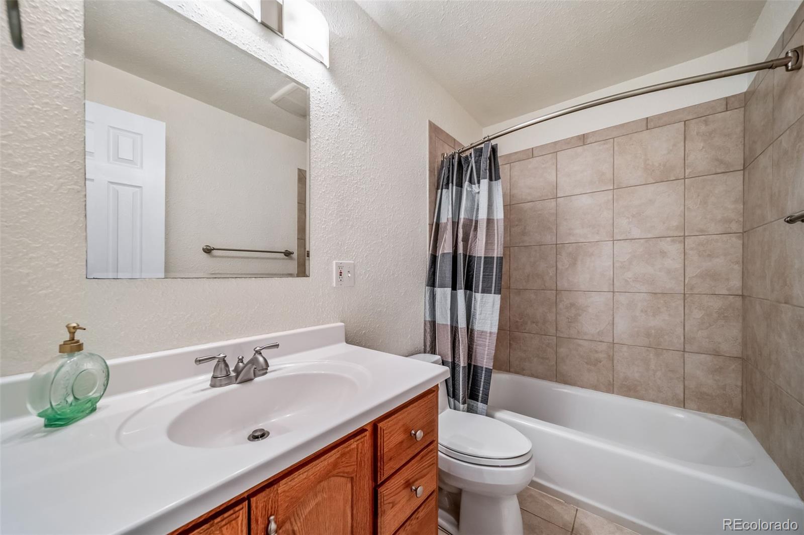 MLS Image #17 for 8051 s kendall boulevard,littleton, Colorado