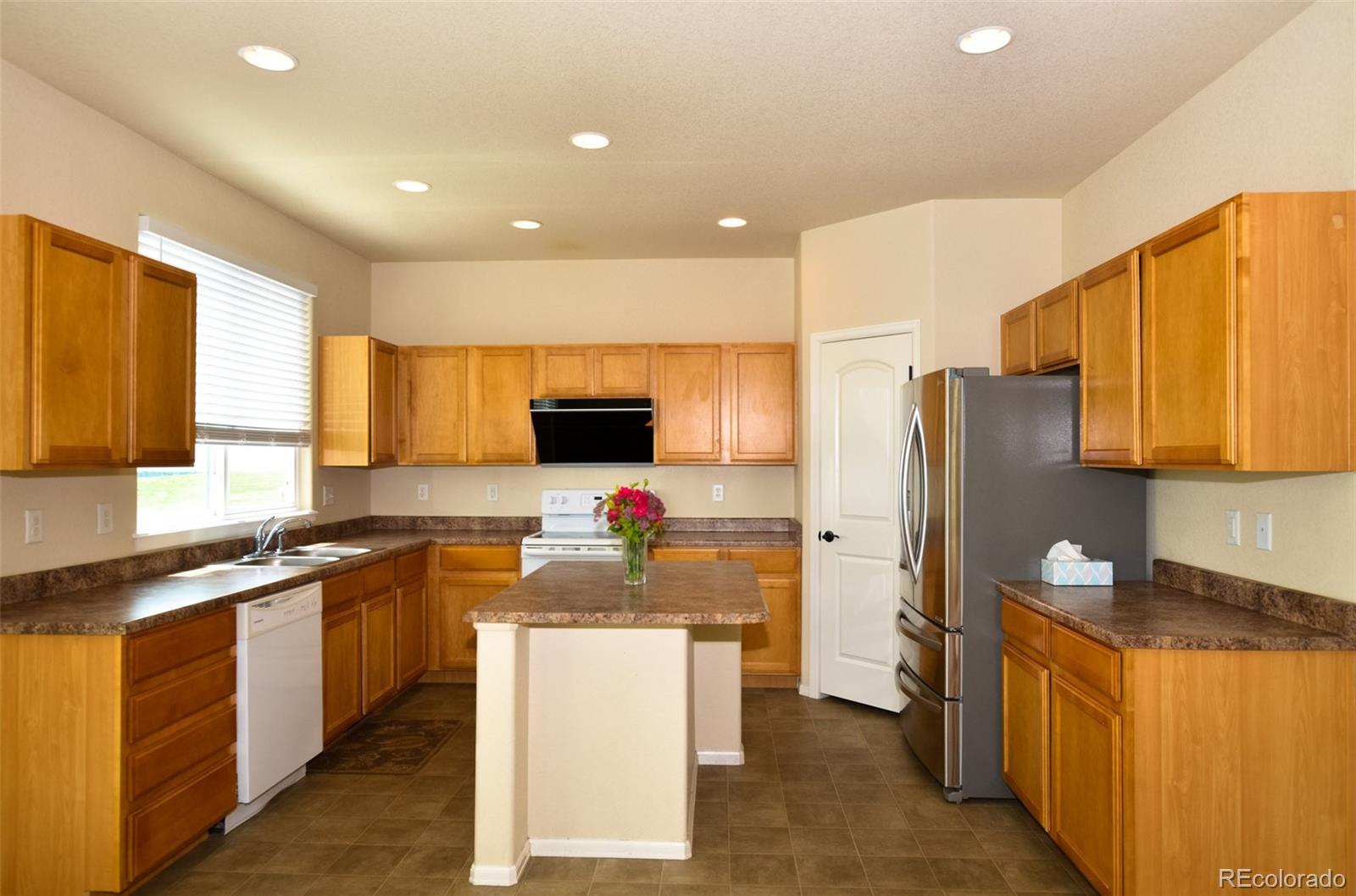 MLS Image #6 for 6311  san mateo drive,colorado springs, Colorado